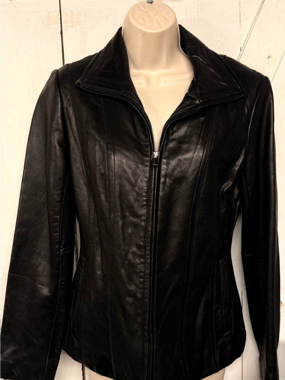 Avanti Black Leather Zip-Up Women's Jacket